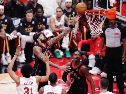 NBA／午睡達人出招！備戰暴龍騎士G4 英格倫要靠女友「逼睡」9小時 以前多倫多暴龍即將迎來關鍵第4戰，對於英格倫（Brandon Ingram）而言，與騎士的這場比賽的準…