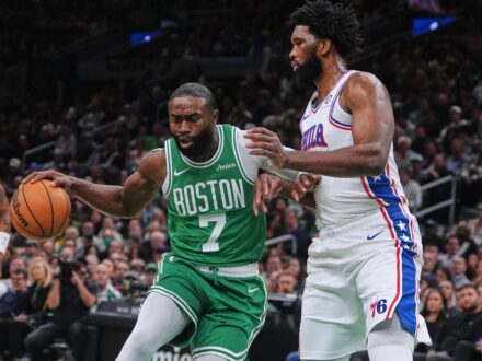 NBA／搶七遺憾落敗 布朗稱讚對手之餘仍偷臭安比德「常假摔」原先握有3：1絕對領先優勢的「綠衫軍」塞爾蒂克隊，卻被76人連拿3場，最終系列賽比分3：4在首輪慘…