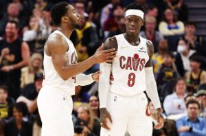 NBA／失誤被施羅德怒吼狂罵？米契爾親揭真相：我反而更尊重他 在今日騎士114：102擊敗暴龍的第7戰中，比賽第二節發生插曲，騎士當家主控米契爾（Donovan…