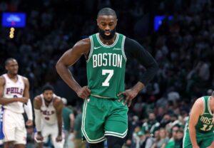NBA／質疑裁判吹判有「目的性」 塞爾蒂克布朗遭罰162萬 塞爾蒂克隊明星前鋒布朗（Jaylen Brown）在季後賽首輪止步後，心中怒火仍未平息，近日直播時…