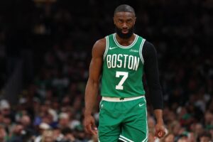 NBA ／名記爆料不是字母哥！「爵士」已成布朗交易熱門人選 隨著塞爾蒂克本季提前於季後賽出局，球隊內部氣氛與未來方向也開始出現各種討論。其中，球星布朗（Jay…