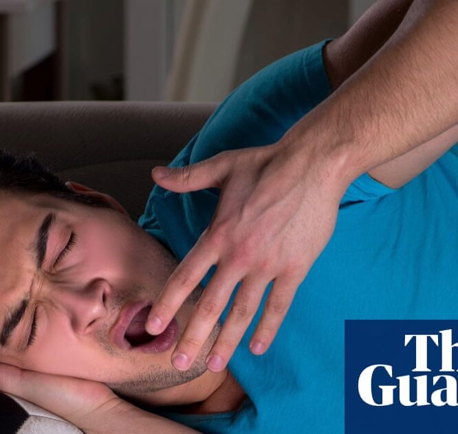 世界杯熬夜生存指南:澳洲铁杆球迷的深夜观赛攻略与健康秘籍,助你平衡激情与工作