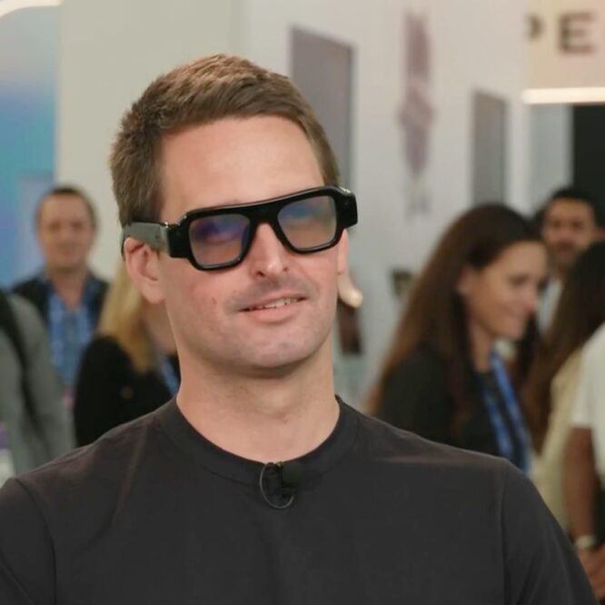 Snap Spectacles AR眼镜:RM10,317高价发布,深度解析Snap的后智能手机愿景