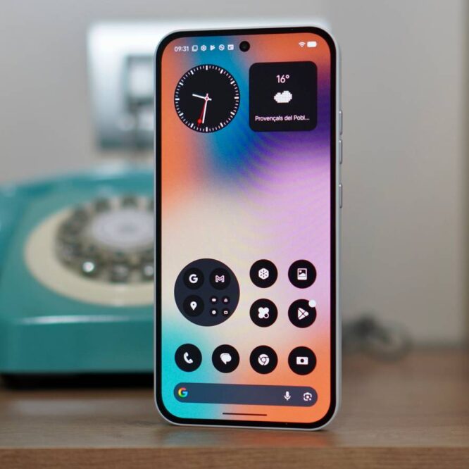 Nothing Phone 2 登陆 Best Buy:美国市场重获设计新意,购买指南与亮点解析