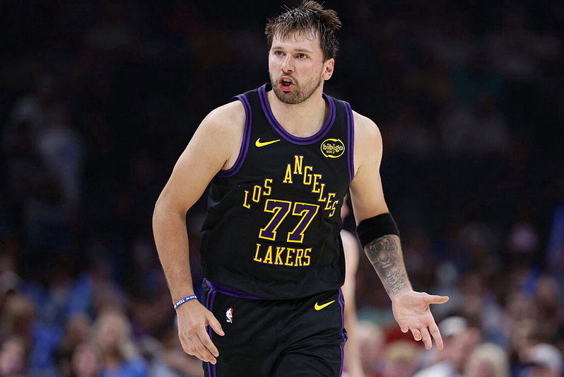 NBA/湖人迎「後詹皇時代」!平均年齡狂降6歲 唐西奇讚:有機會衝冠