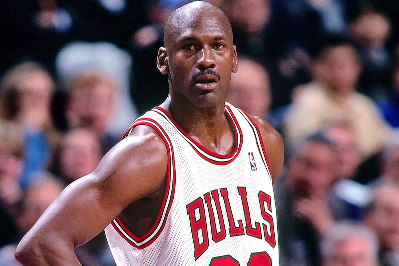 NBA/瞄準史上最貴!喬丹98年總冠軍戰球衣拍賣 收藏家目標1億美元