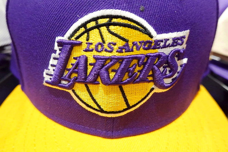 NBA/經營權內鬥再起 珍妮巴斯提告阻兄弟姊妹售出湖人剩餘股權