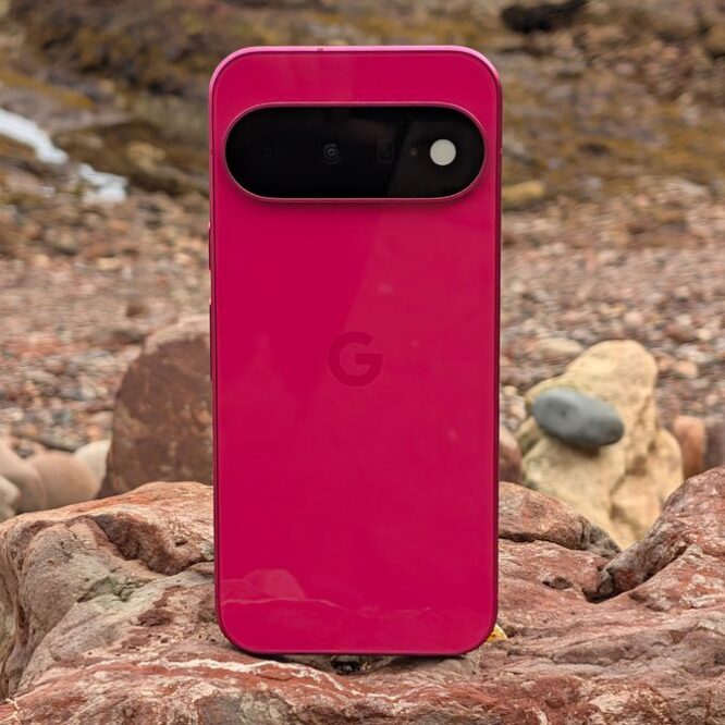 Google Pixel 11深度评测：性能依旧流畅，但升级幅度有限，你还值得入手吗？